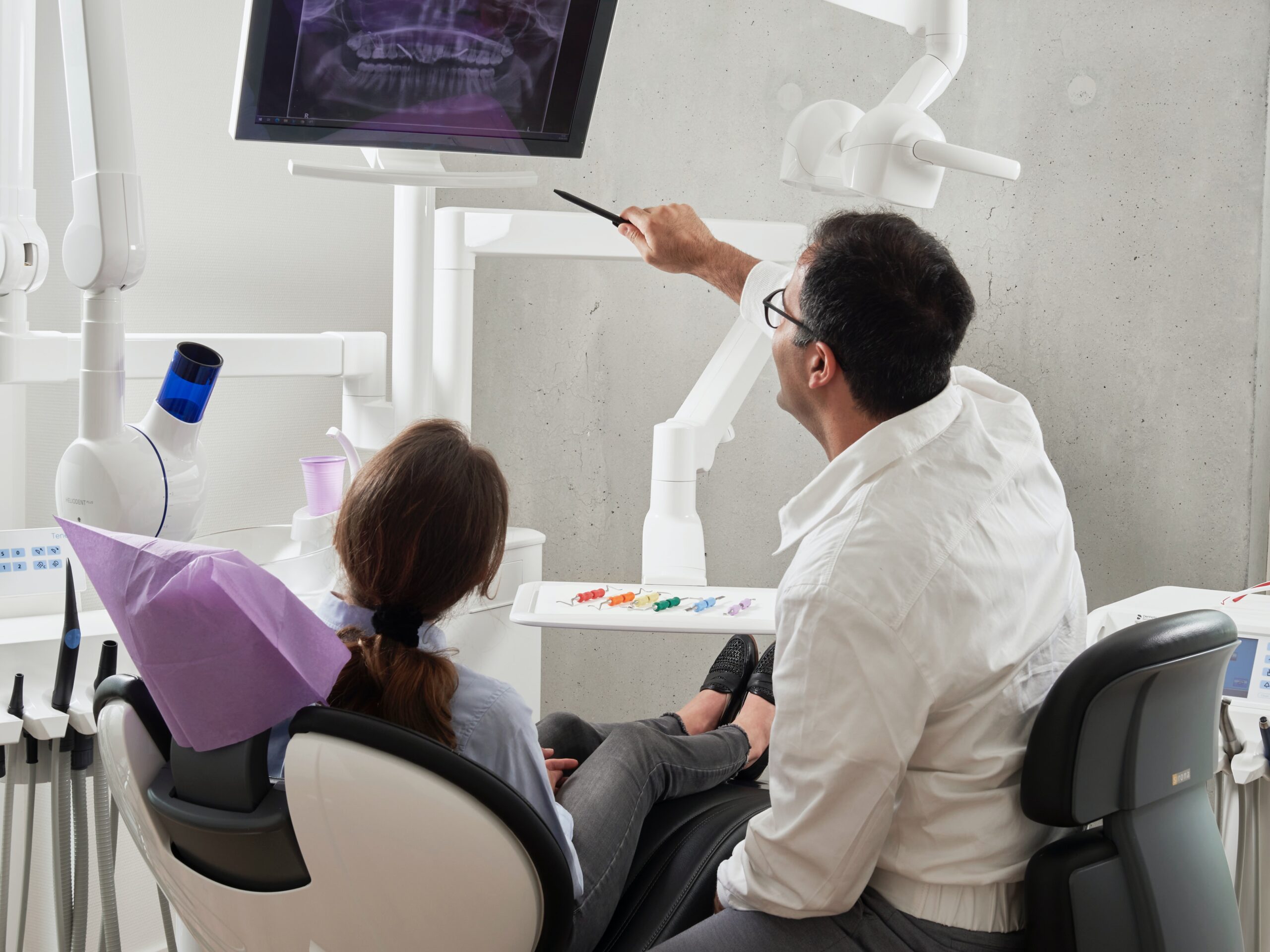 3 Practical Applications of AI in Dentistry